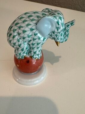 Herend Porcelain Elephant Figurine with Green Fishnet Pattern